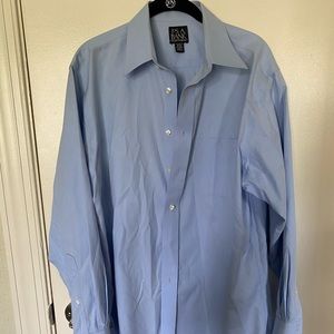 Joseph A. Bank’s dress shirt